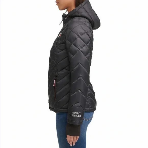 *~* Tommy Hilfiger Black Quilted Jacket ~ Medium Puffer Coat  FALL - Picture 4 of 11
